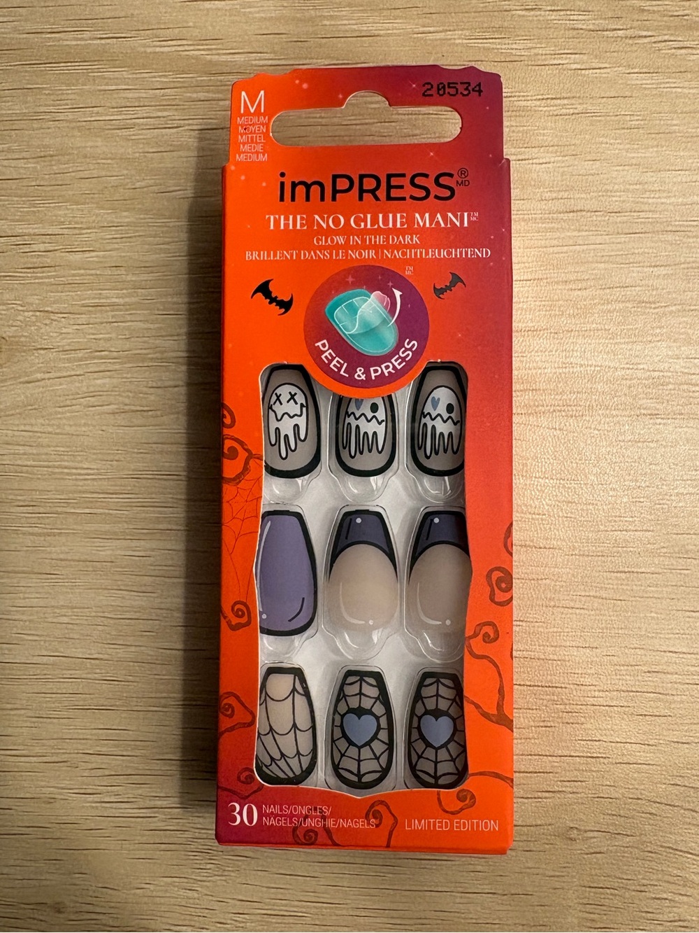 IMPRESS No-Glue Glow-In-The-Dark Press-On Nails - Purple & Black